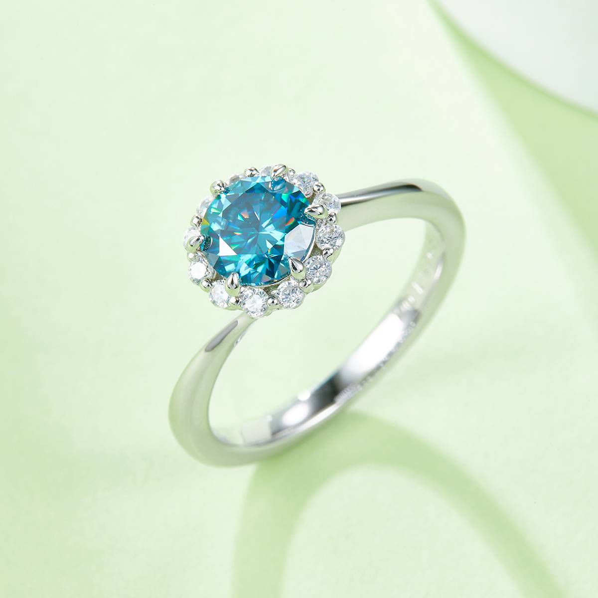 Love Fire S925 Silver Plated Platinum Moissanite Diamond Women's Ring 1 Carat D-Class